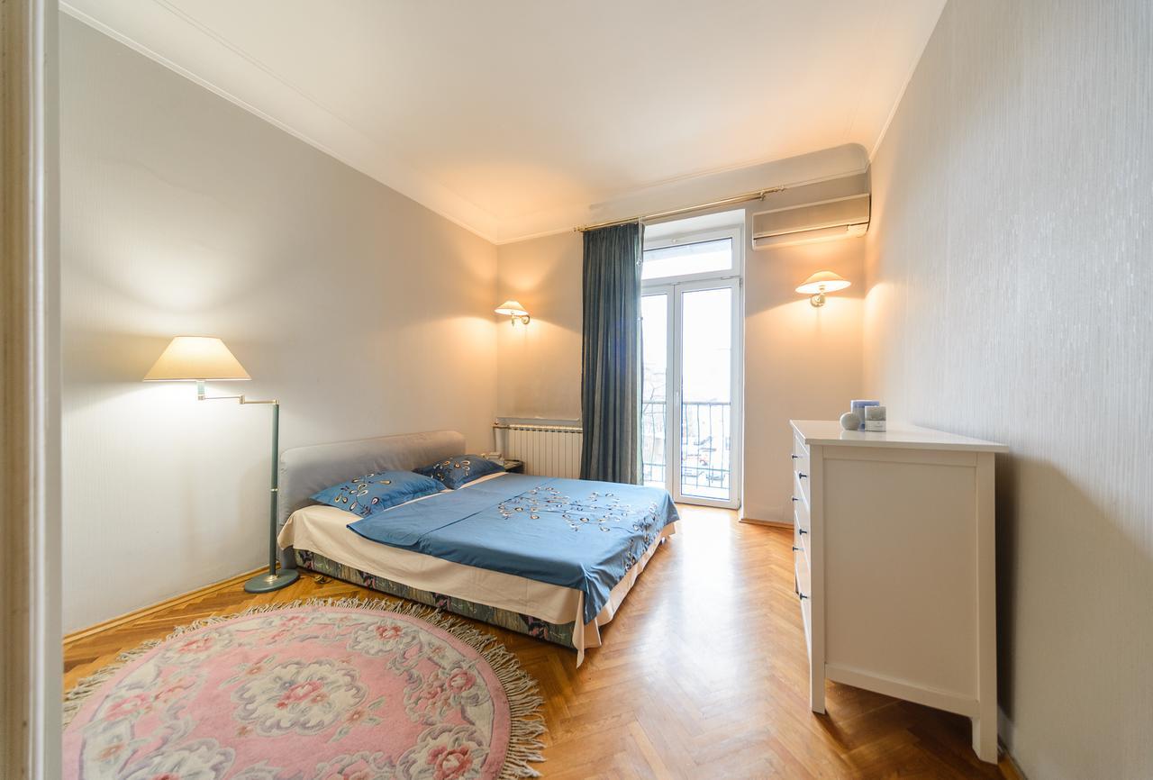 קייב Apartment Near Olympic Stadium מראה חיצוני תמונה
