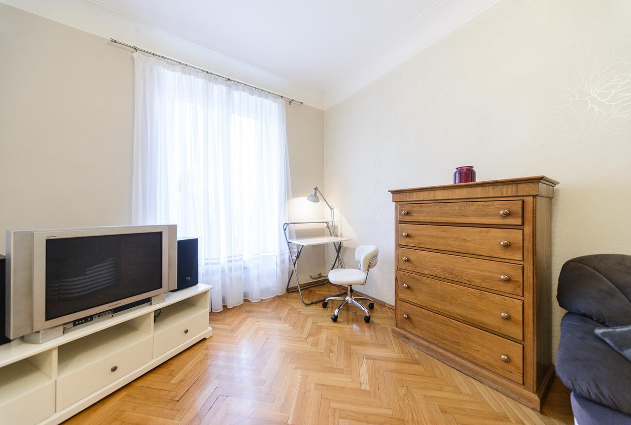 קייב Apartment Near Olympic Stadium מראה חיצוני תמונה