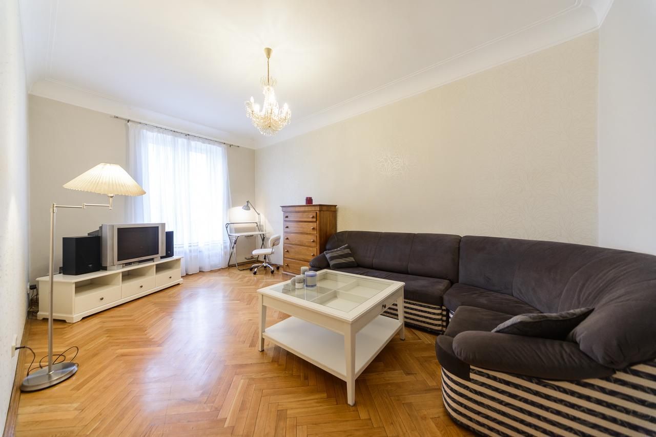 קייב Apartment Near Olympic Stadium מראה חיצוני תמונה