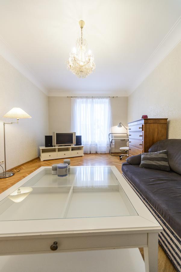 קייב Apartment Near Olympic Stadium מראה חיצוני תמונה