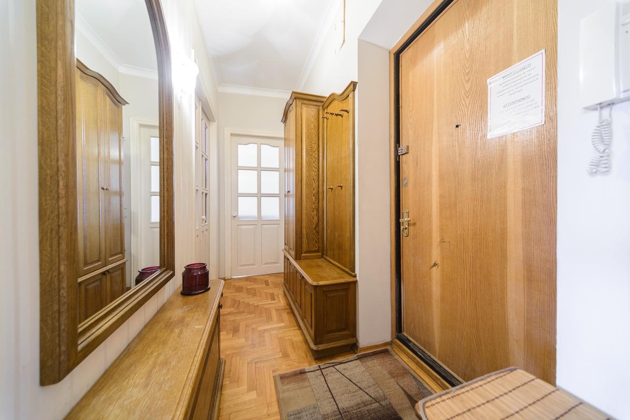 קייב Apartment Near Olympic Stadium מראה חיצוני תמונה