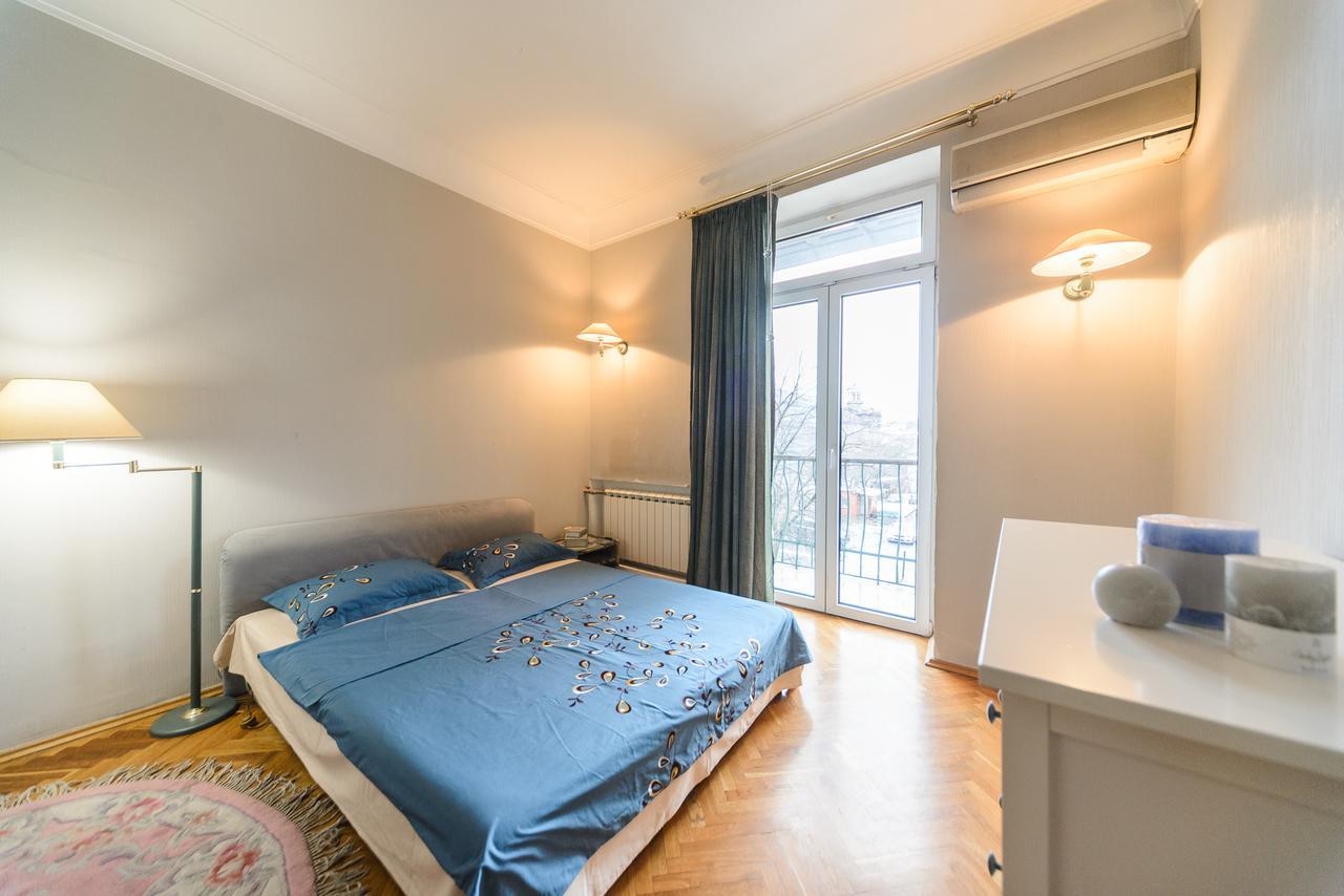 קייב Apartment Near Olympic Stadium מראה חיצוני תמונה