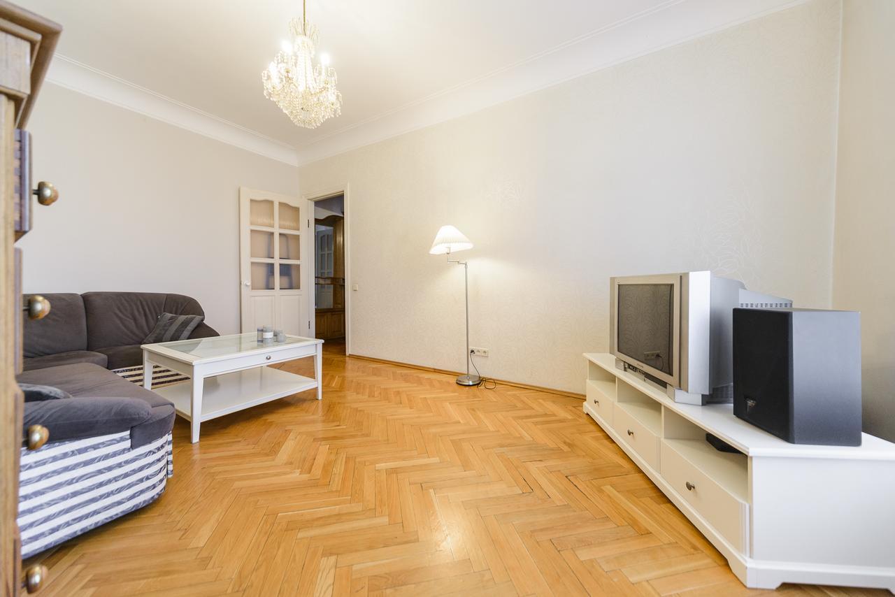 קייב Apartment Near Olympic Stadium מראה חיצוני תמונה
